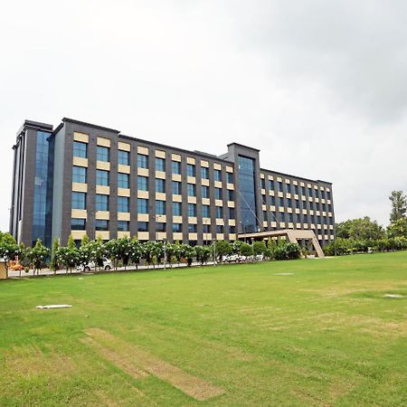 Golden Blossom Imperial Resorts Lucknow Exterior photo