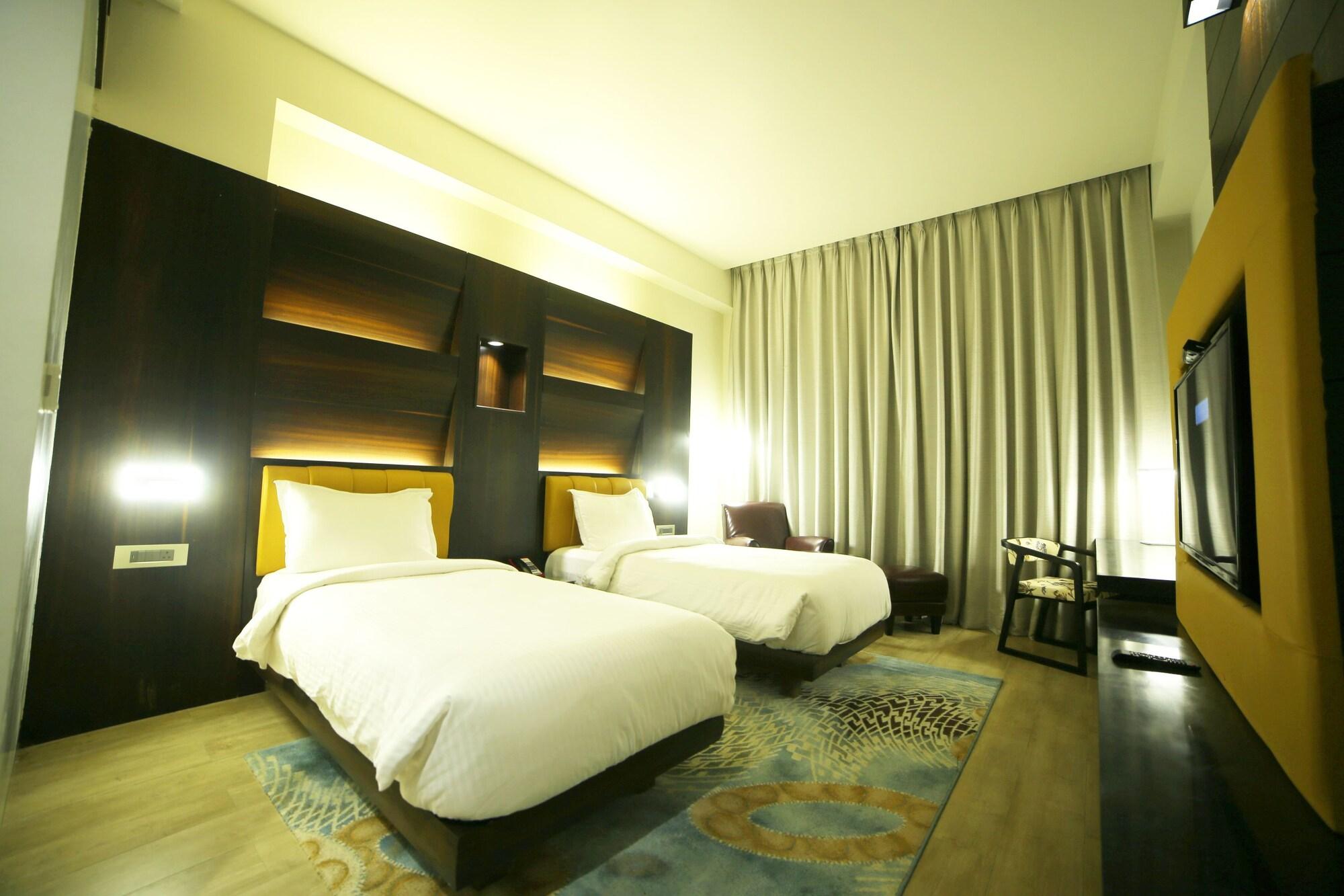 Golden Blossom Imperial Resorts Lucknow Exterior photo