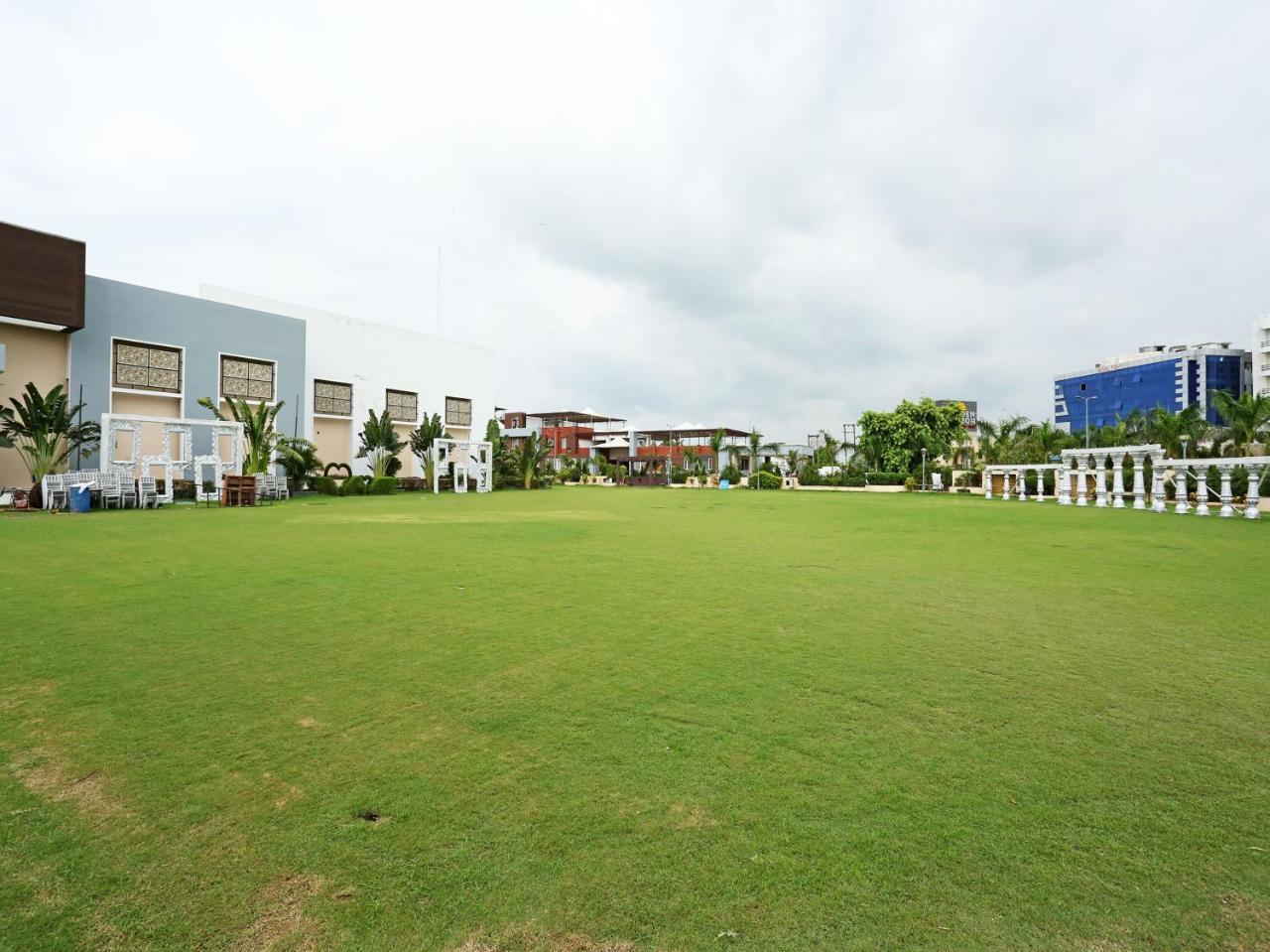 Golden Blossom Imperial Resorts Lucknow Exterior photo
