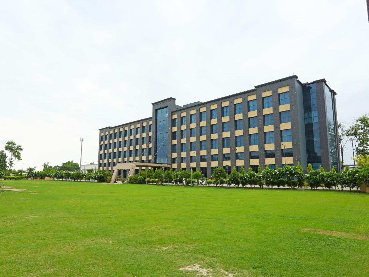 Golden Blossom Imperial Resorts Lucknow Exterior photo