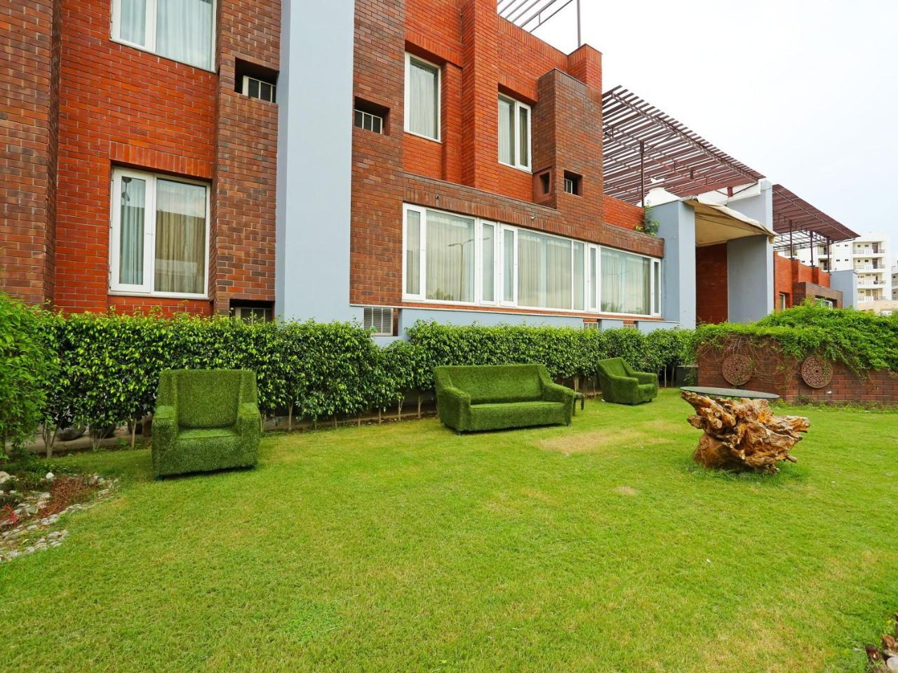 Golden Blossom Imperial Resorts Lucknow Exterior photo